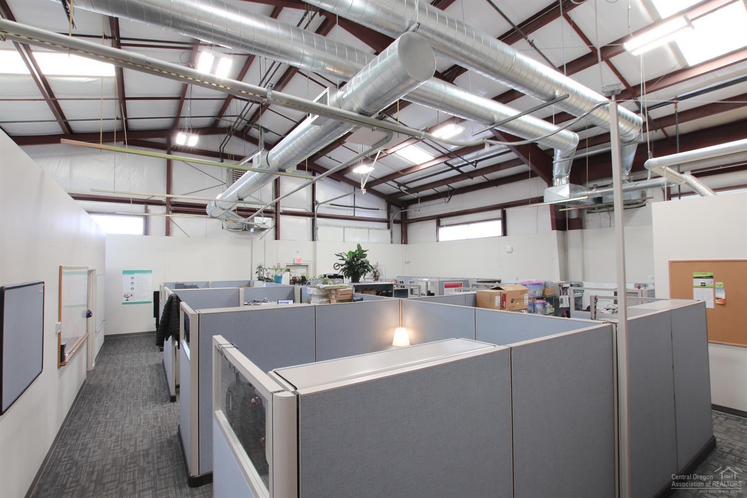 Eastside Bus+Ind Pk - Commercial Lease