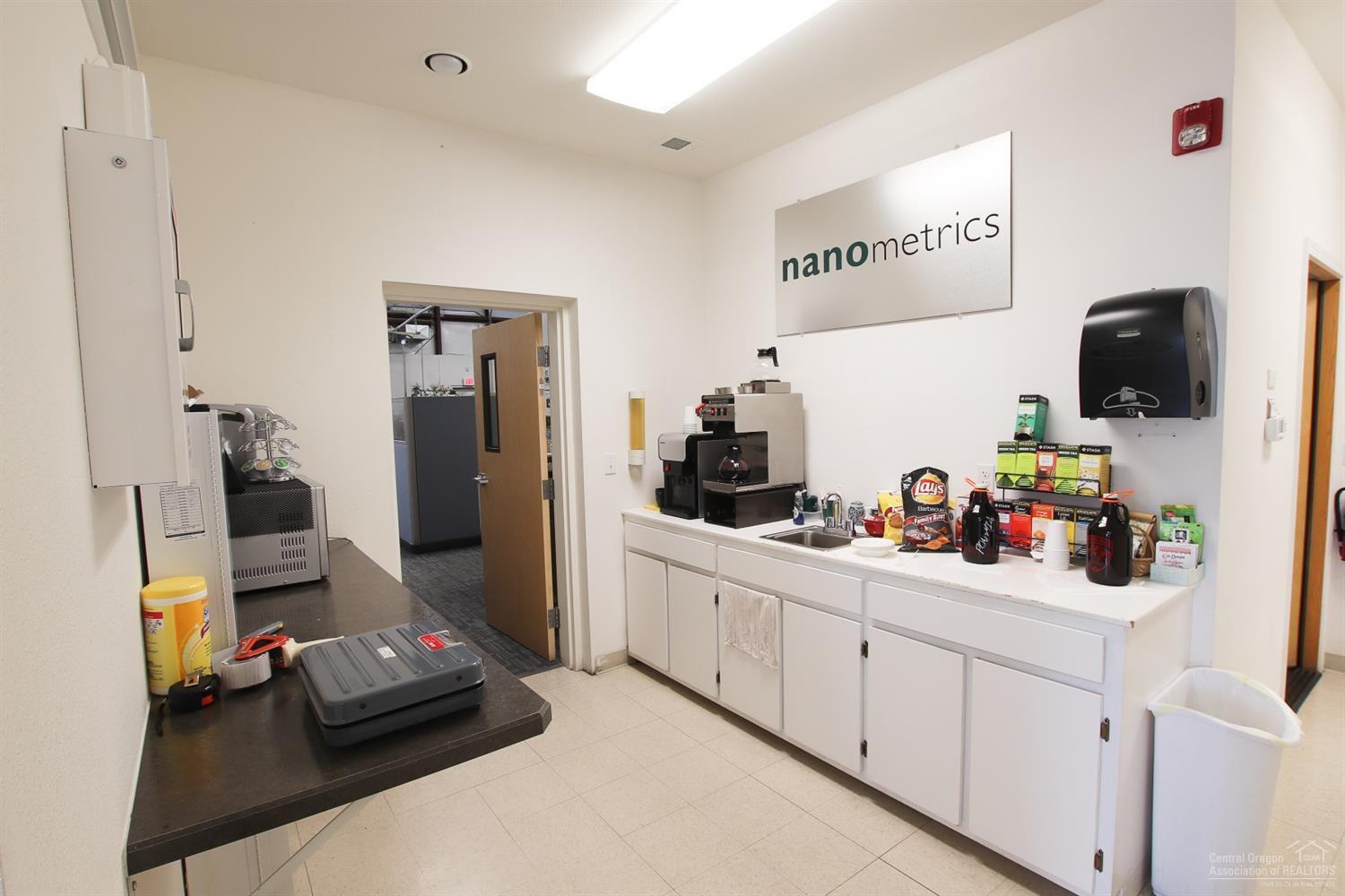 Eastside Bus+Ind Pk - Commercial Lease