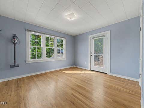 Tiny photo for 1345 Pacific Terrace, Klamath Falls, OR 97601 (MLS # 220227227)