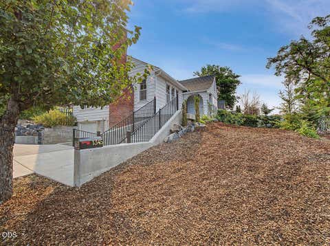 Tiny photo for 1345 Pacific Terrace, Klamath Falls, OR 97601 (MLS # 220227227)