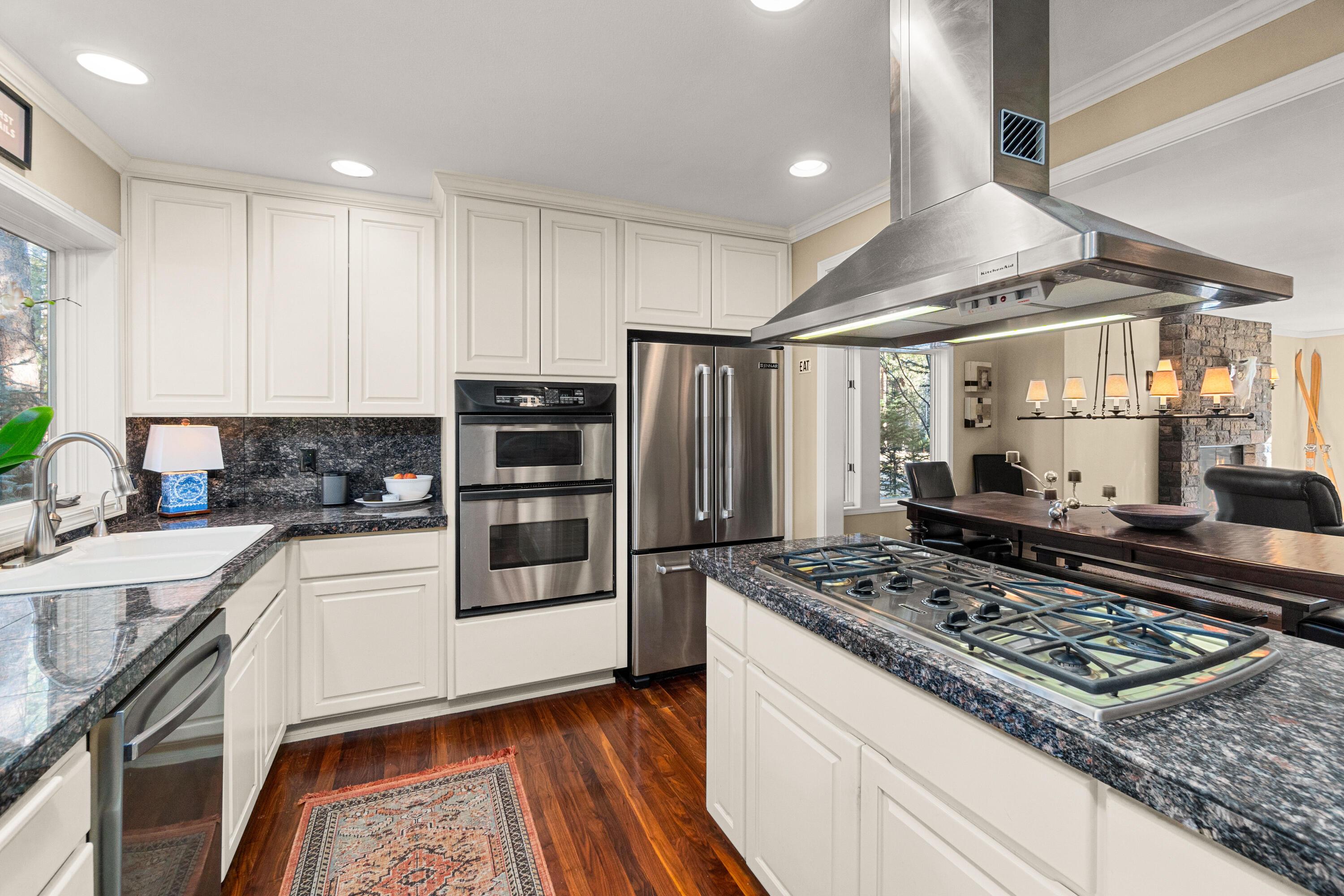 Broken Top - Residential