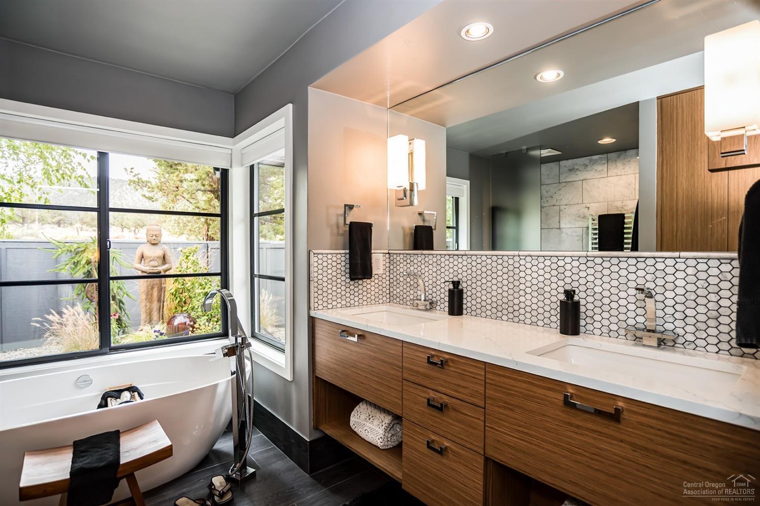 Eagle Crest - Residential