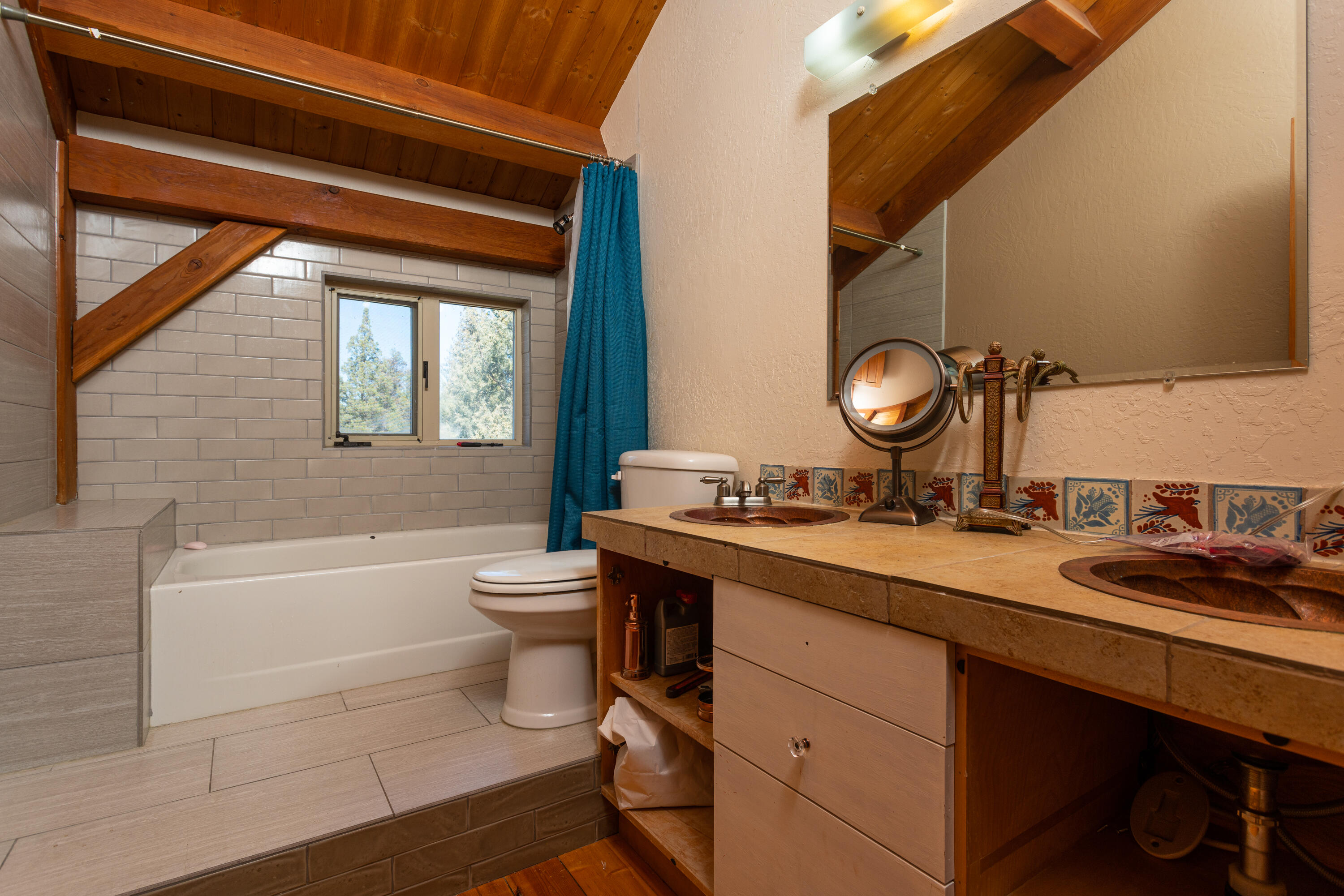 Lovestone Acres - Residential