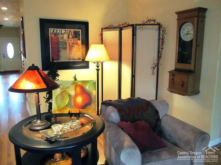 Views At Oak Tree - Residential