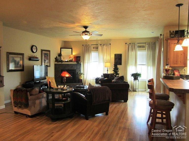 Views At Oak Tree - Residential