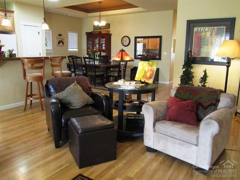 Views At Oak Tree - Residential