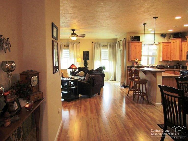 Views At Oak Tree - Residential