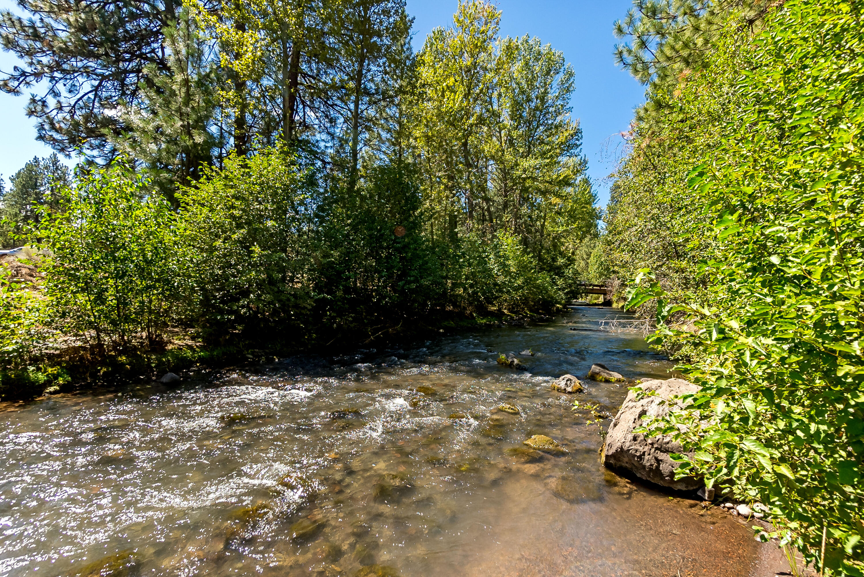 Roaring Springs - Land