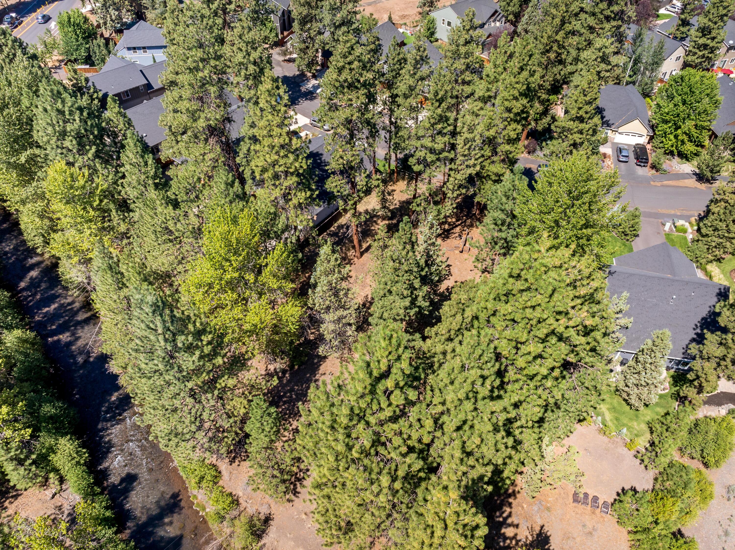 Roaring Springs - Land