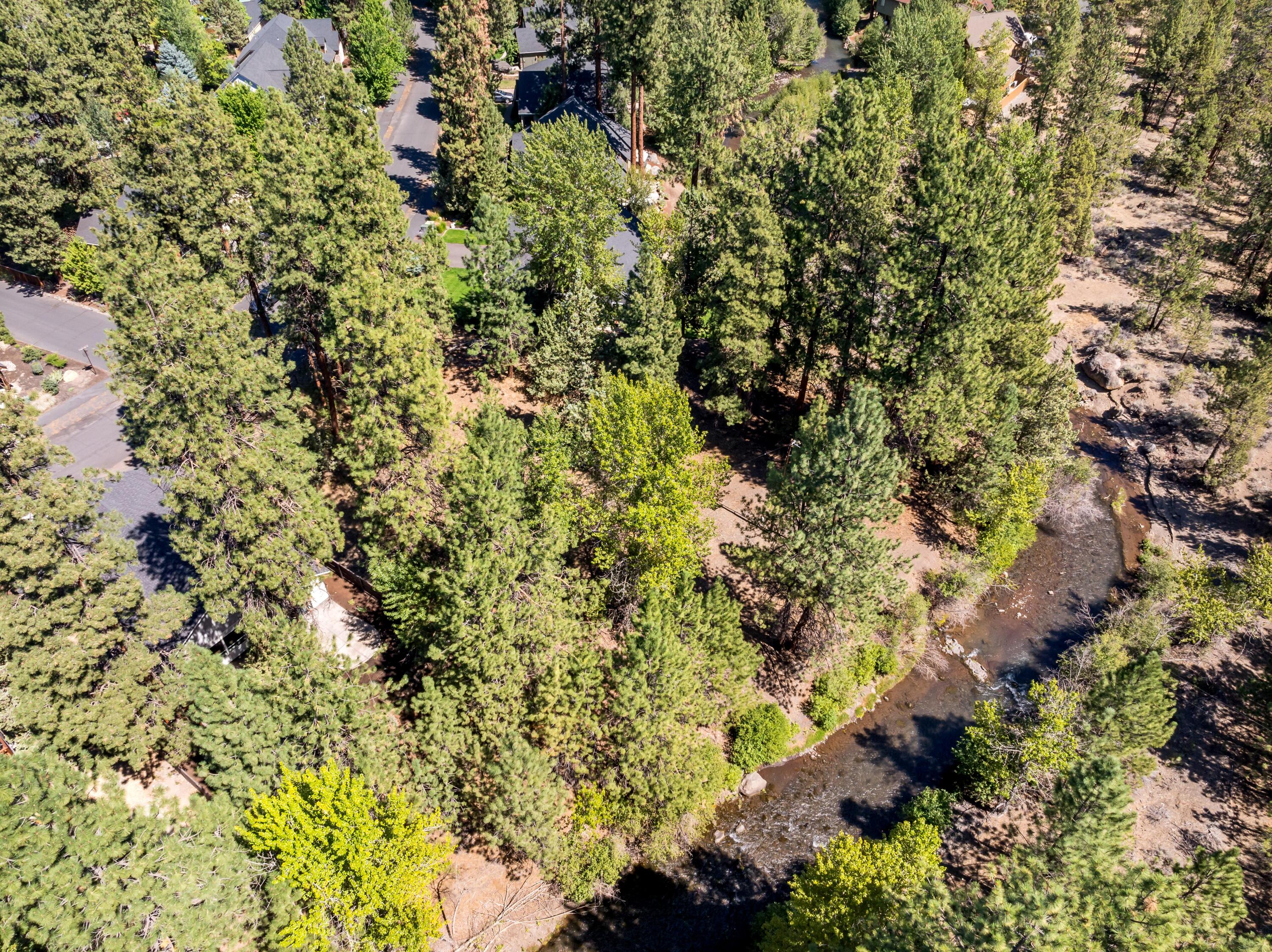 Roaring Springs - Land