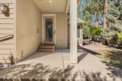 Tiny photo for 60822 Falcon Pointe Lane, Bend, OR 97702 (MLS # 220226989)