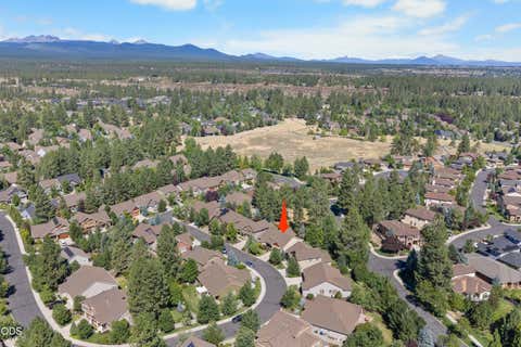 Tiny photo for 60822 Falcon Pointe Lane, Bend, OR 97702 (MLS # 220226989)