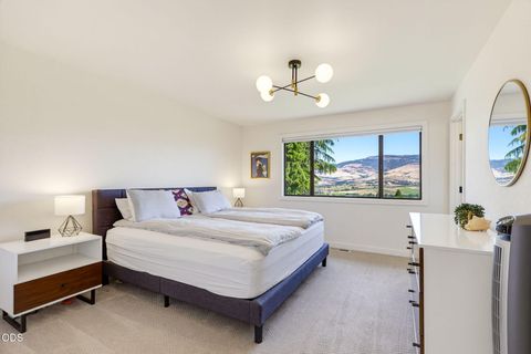 Tiny photo for 1509 Woodland Drive, Ashland, OR 97520 (MLS # 220224544)