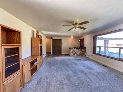 Tiny photo for 7026 Sierra Place, Klamath Falls, OR 97603 (MLS # 220211040)