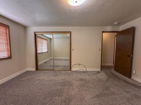 Tiny photo for 7026 Sierra Place, Klamath Falls, OR 97603 (MLS # 220211040)