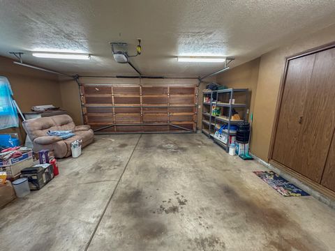 Tiny photo for 7026 Sierra Place, Klamath Falls, OR 97603 (MLS # 220211040)