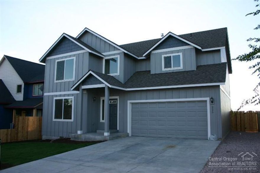 This quality 4 bedroom home with mountain views has recently been upgraded with new paint, new carpet, new cedar fences, new SS appliances & much more. Like new! Excellent floor plan featuring master suite with roomy bathroom, soaking tub/shower, nice open kitchen with, family room with fireplace & rear patio for BBQs in a large fenced back yard. Bring the family!