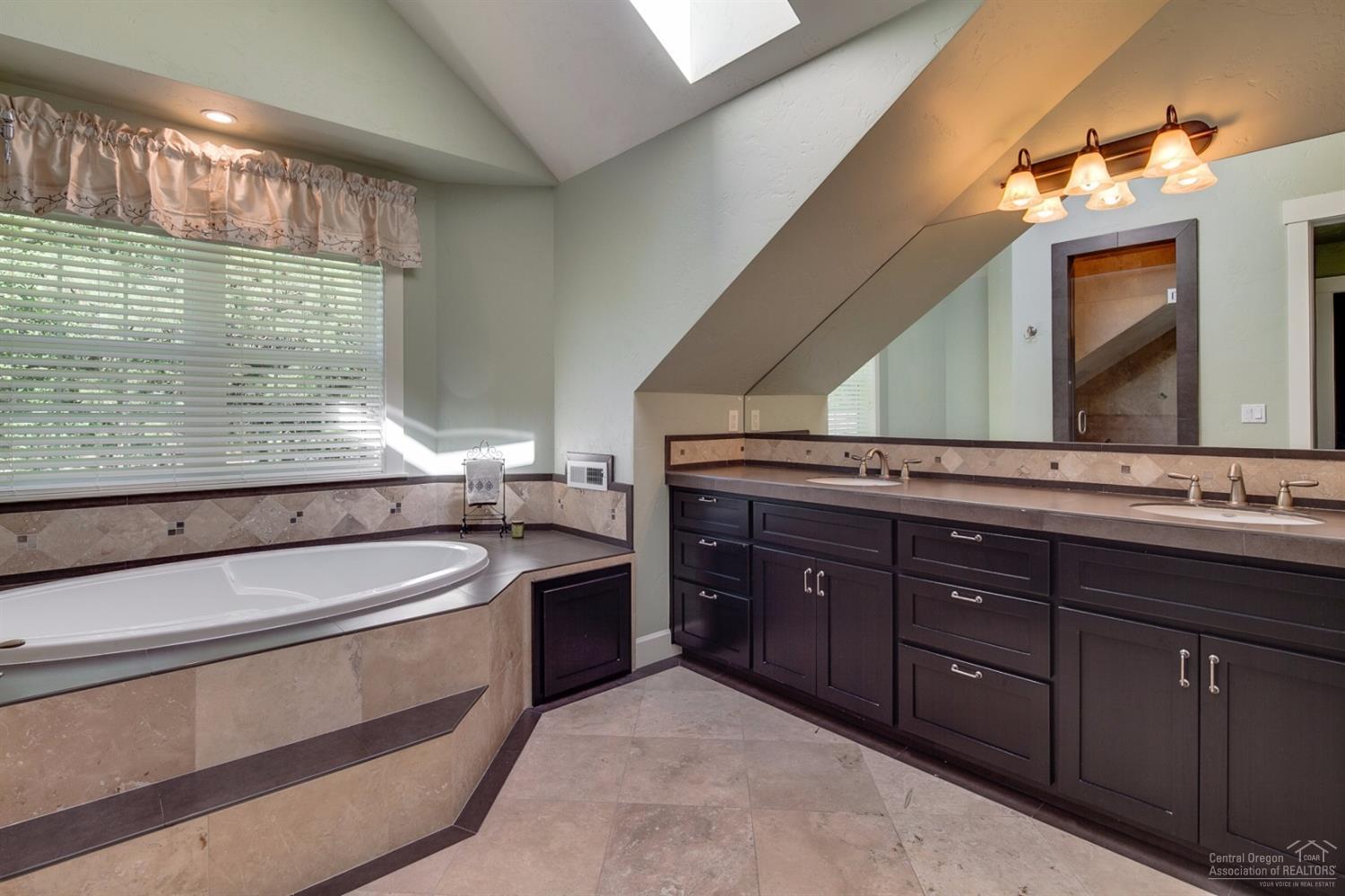 Woodside Ranch - Residential