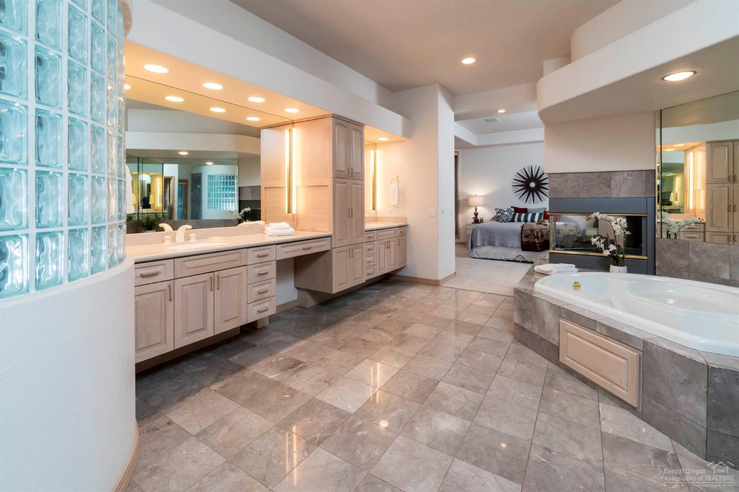 Skypark - Residential