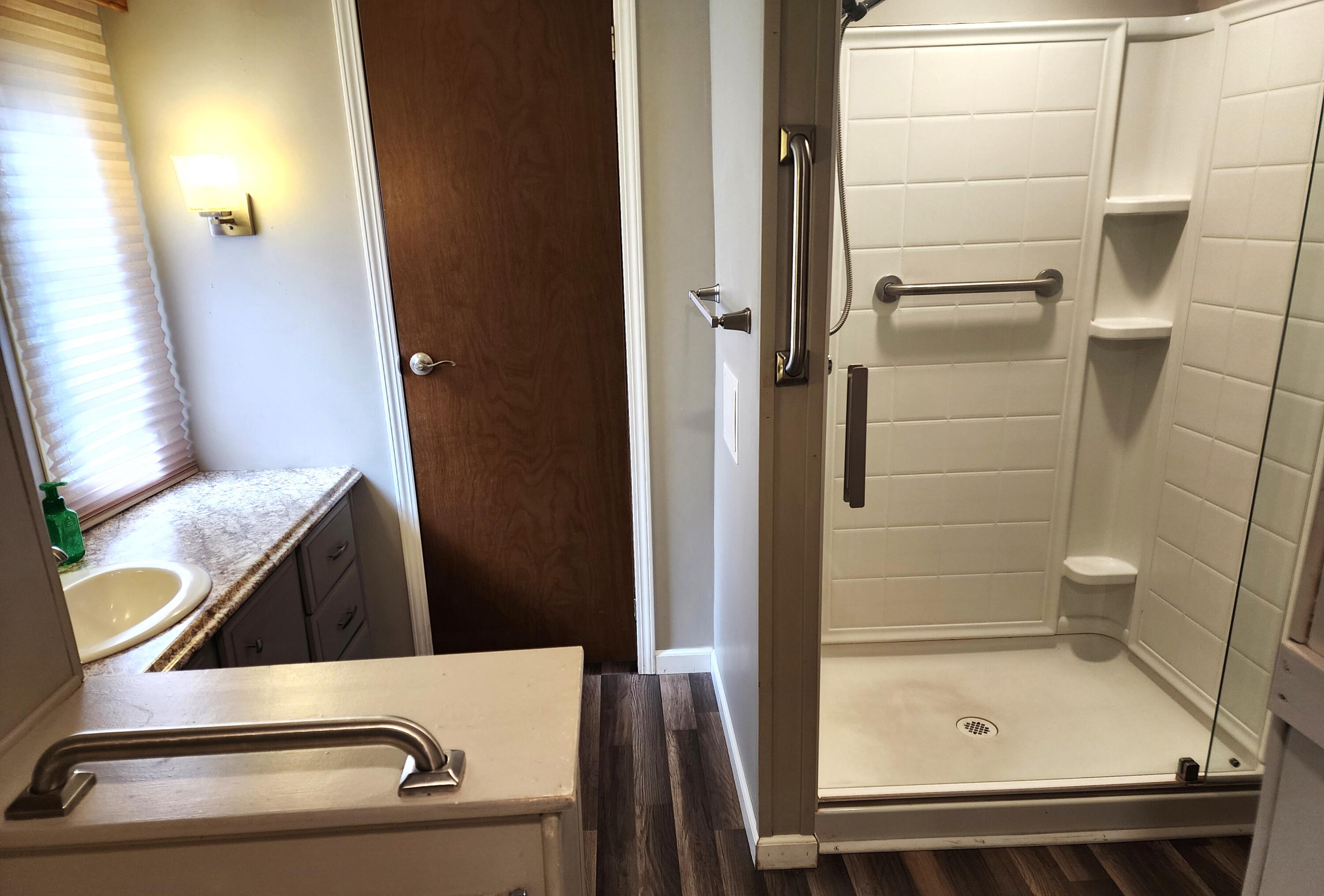 Rock Arbor Villa - Residential