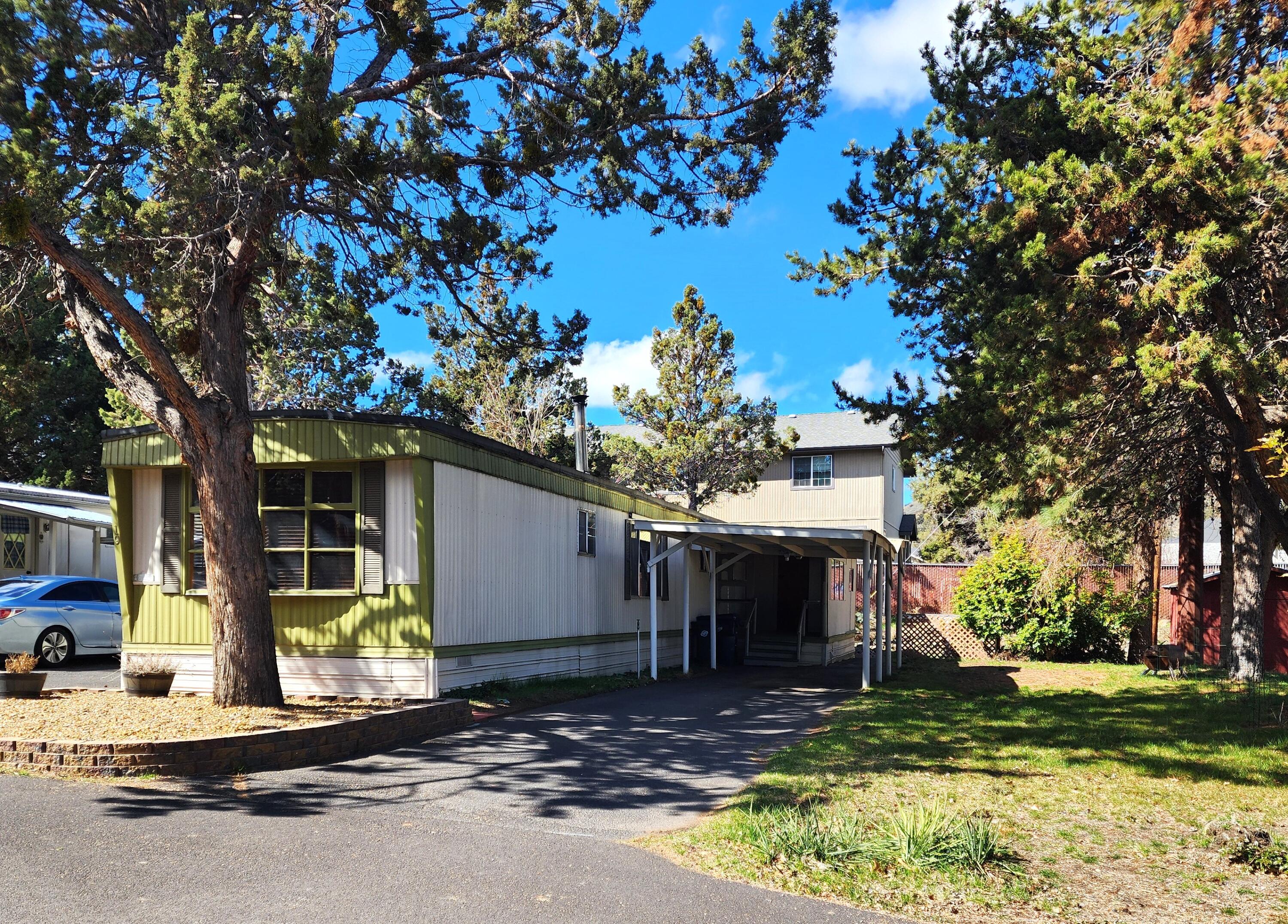 Rock Arbor Villa - Residential