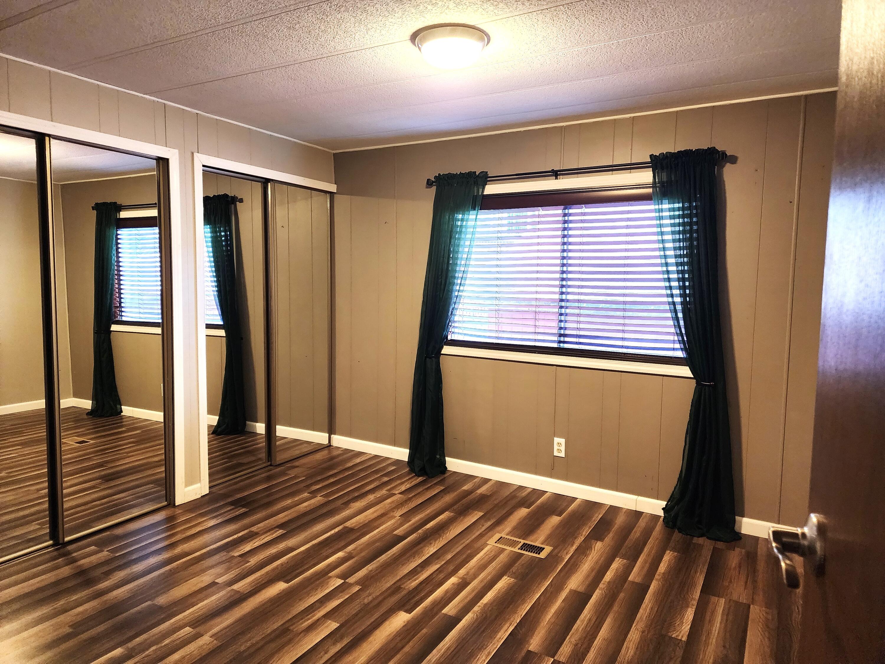 Rock Arbor Villa - Residential