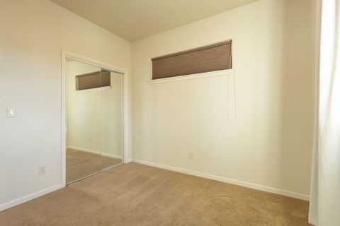 Tiny photo for 10323 Merlin Way, Klamath Falls, OR 97601 (MLS # 220211886)