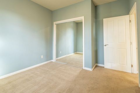 Tiny photo for 10323 Merlin Way, Klamath Falls, OR 97601 (MLS # 220211886)