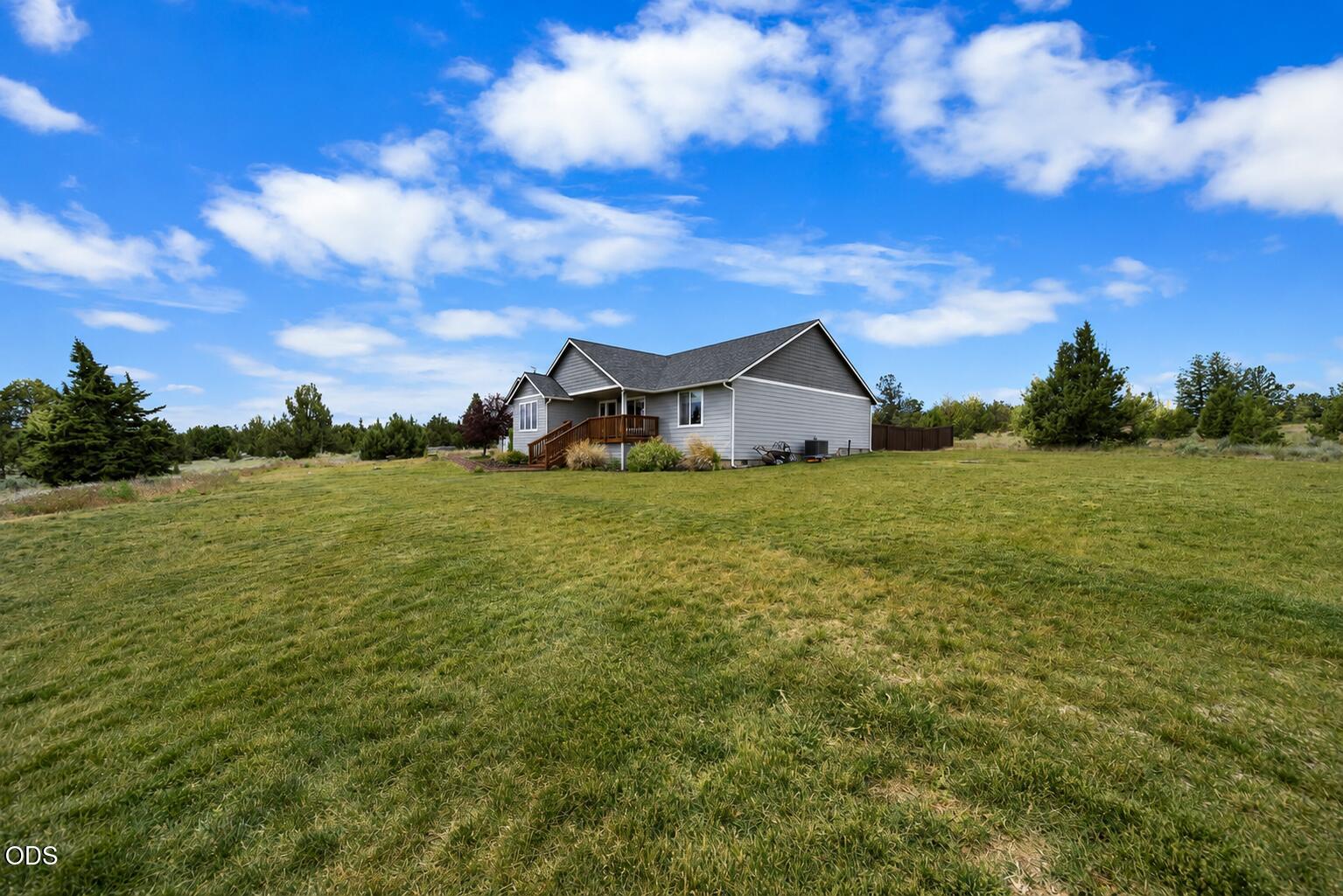 1305 SE Texas Circle