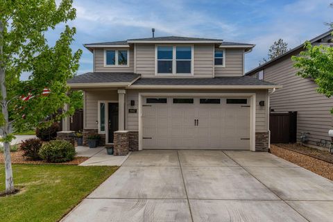 1967 NE Cliff Drive Bend OR 97701