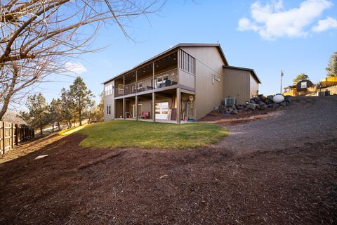 Tiny photo for 2662 NE Meadowcrest Drive, Prineville, OR 97754 (MLS # 220213850)