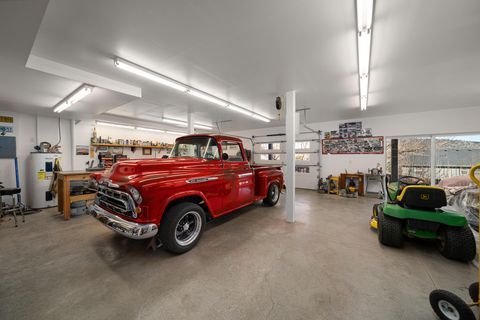 Tiny photo for 2662 NE Meadowcrest Drive, Prineville, OR 97754 (MLS # 220213850)