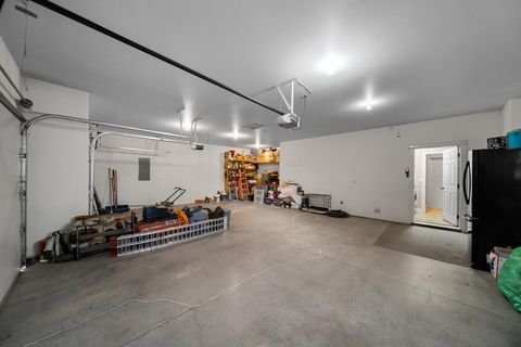 Tiny photo for 2662 NE Meadowcrest Drive, Prineville, OR 97754 (MLS # 220213850)