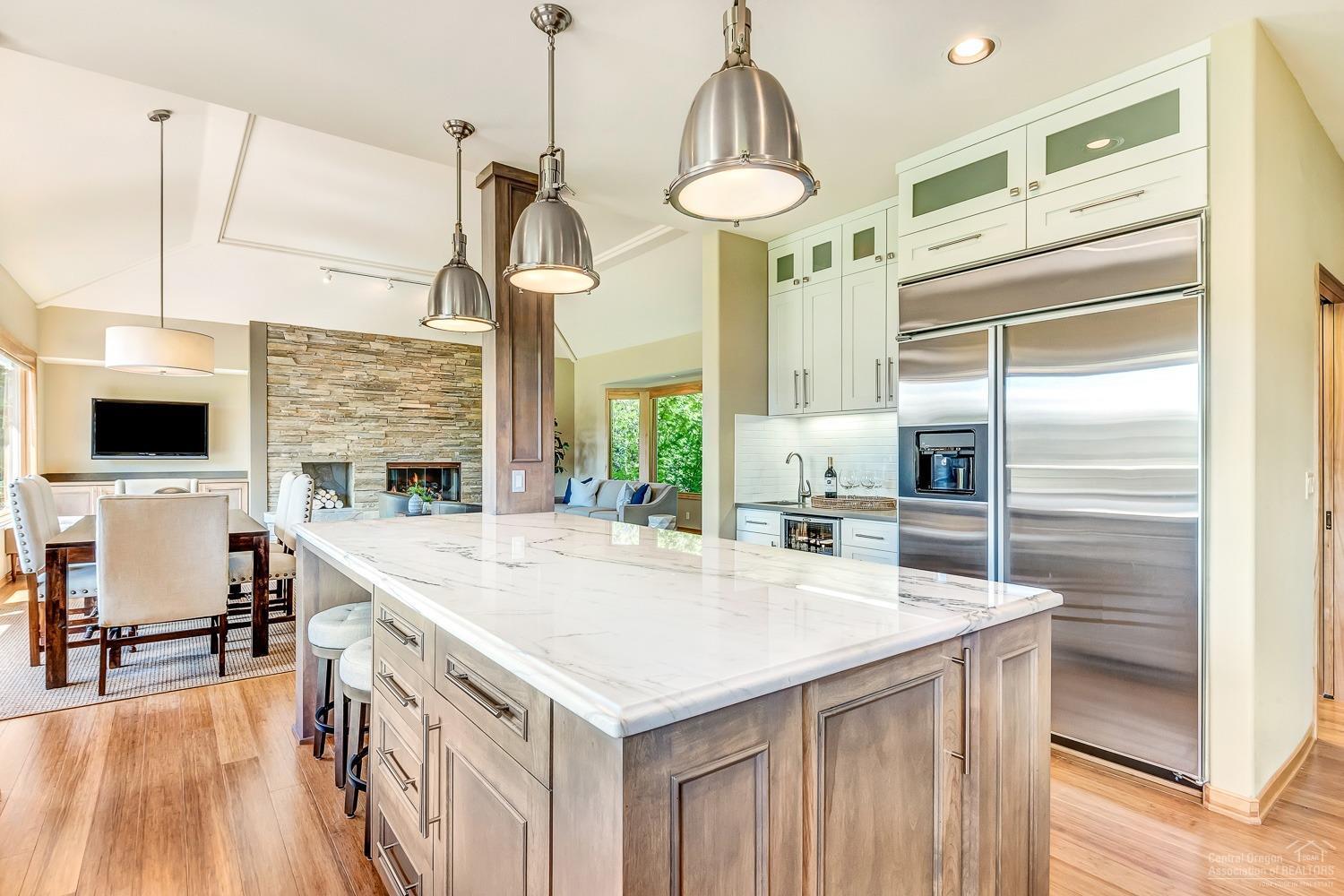 Broken Top - Residential