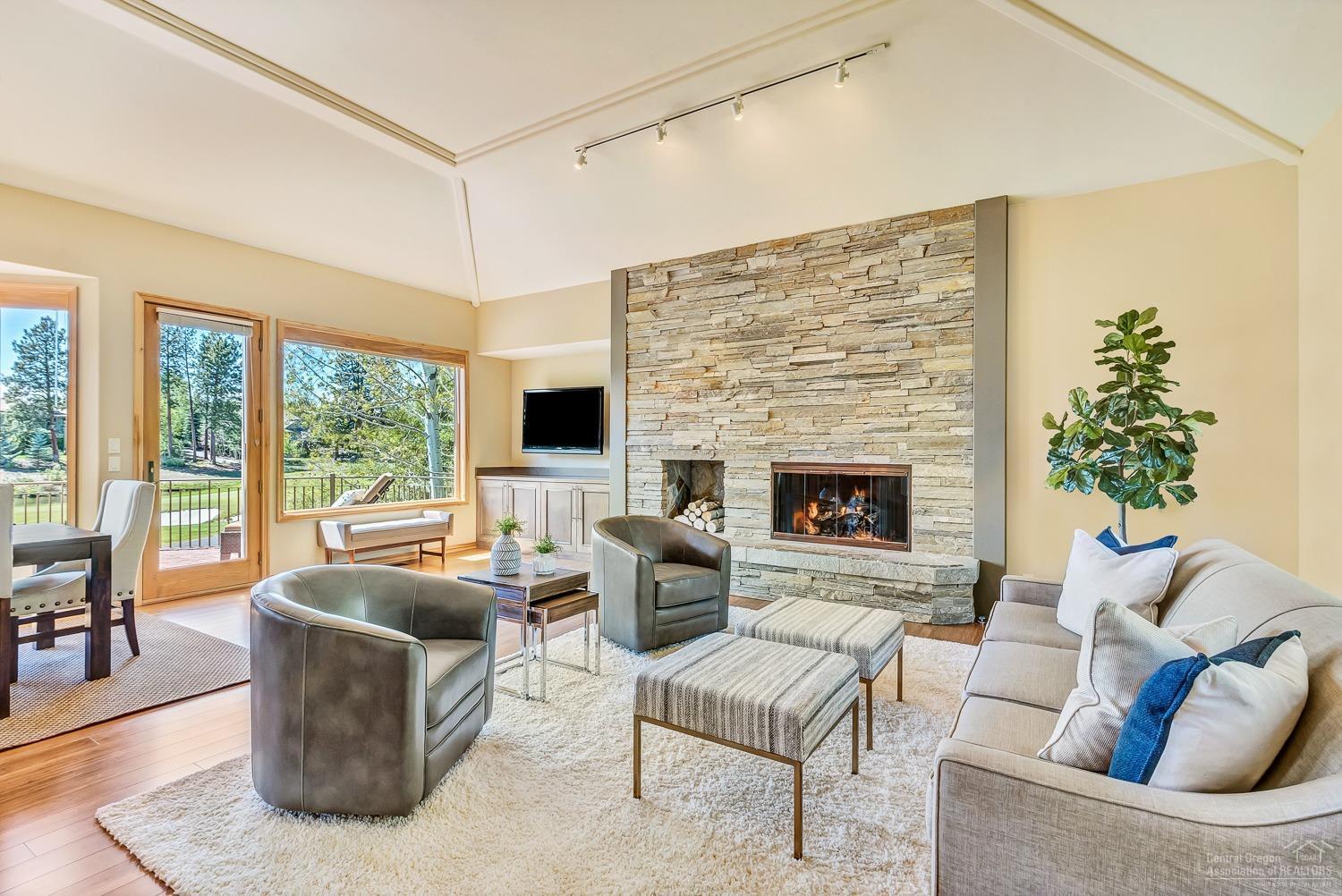 Broken Top - Residential