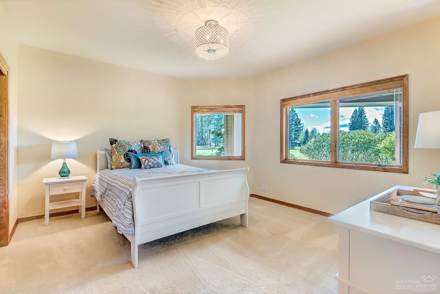 Broken Top - Residential