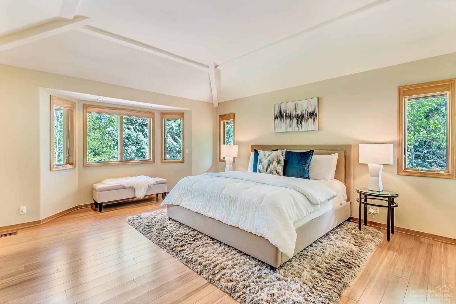 Broken Top - Residential