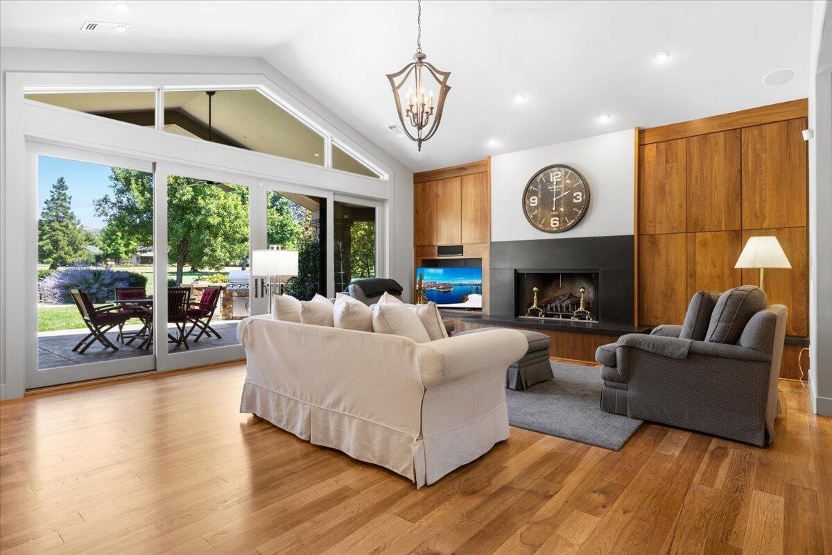 Island Pointe Subdivision - Residential