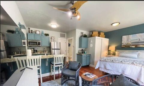 Tiny photo for 175 E E Street, Jacksonville, OR 97530 (MLS # 220213629)