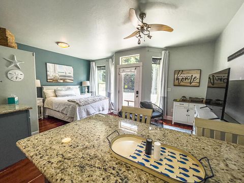 Tiny photo for 175 E E Street, Jacksonville, OR 97530 (MLS # 220213629)