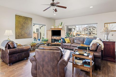 Tiny photo for 1453 NW 20th Court, Redmond, OR 97756 (MLS # 220223773)