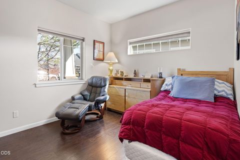 Tiny photo for 1453 NW 20th Court, Redmond, OR 97756 (MLS # 220223773)