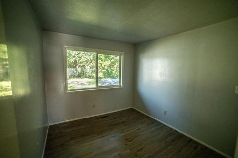 Tiny photo for 156 NE Spruce Lane, Prineville, OR 97754 (MLS # 220212940)