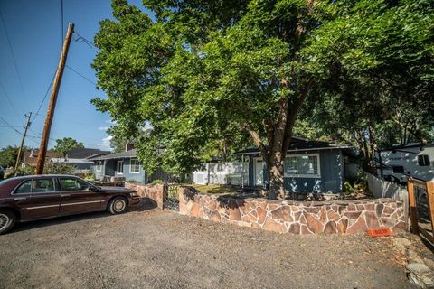 Tiny photo for 156 NE Spruce Lane, Prineville, OR 97754 (MLS # 220212940)