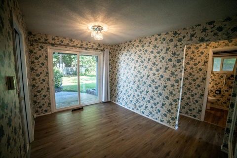 Tiny photo for 156 NE Spruce Lane, Prineville, OR 97754 (MLS # 220212940)
