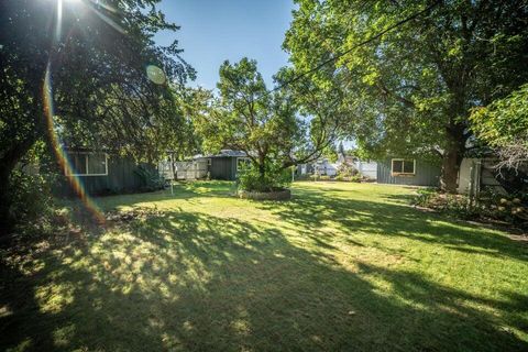 Tiny photo for 156 NE Spruce Lane, Prineville, OR 97754 (MLS # 220212940)