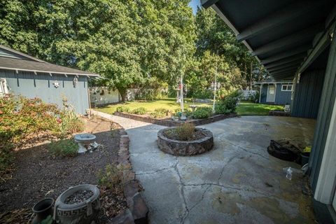 Tiny photo for 156 NE Spruce Lane, Prineville, OR 97754 (MLS # 220212940)