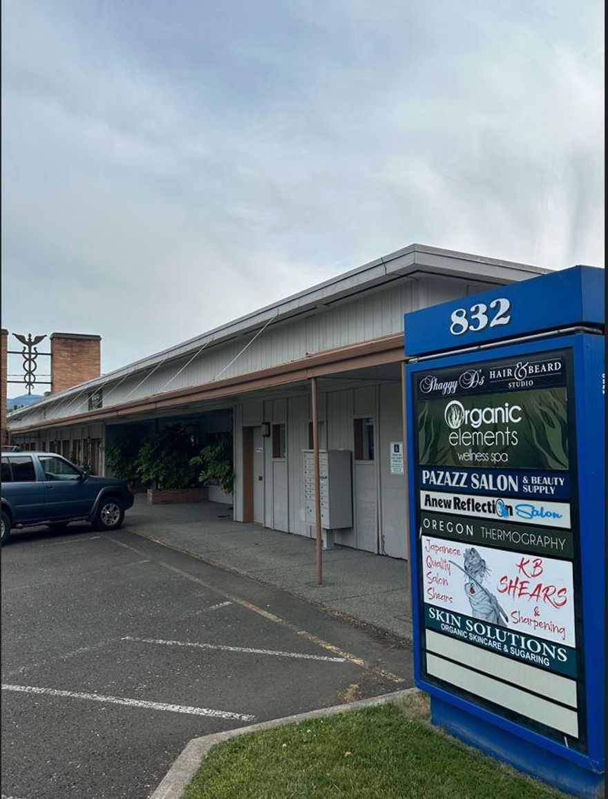 Excellent opportunity to start a new, downsize, or open a second business location! This E Main vacancy sits across from the Crater Lake Ave and E Main intersection making it a prime location for visibility surrounded by residential neighborhoods. Backlit monument signage means your company will be seen even at night. ~5:1 parking ratio means parking will never be an issue. 3 units are available, 2 next door to each other so if you need 640 sqft or 1280 sqft, suites may be bundled. Lease terms are favorable to small businesses, so you won't have to worry about pesky fees. Call to tour today!