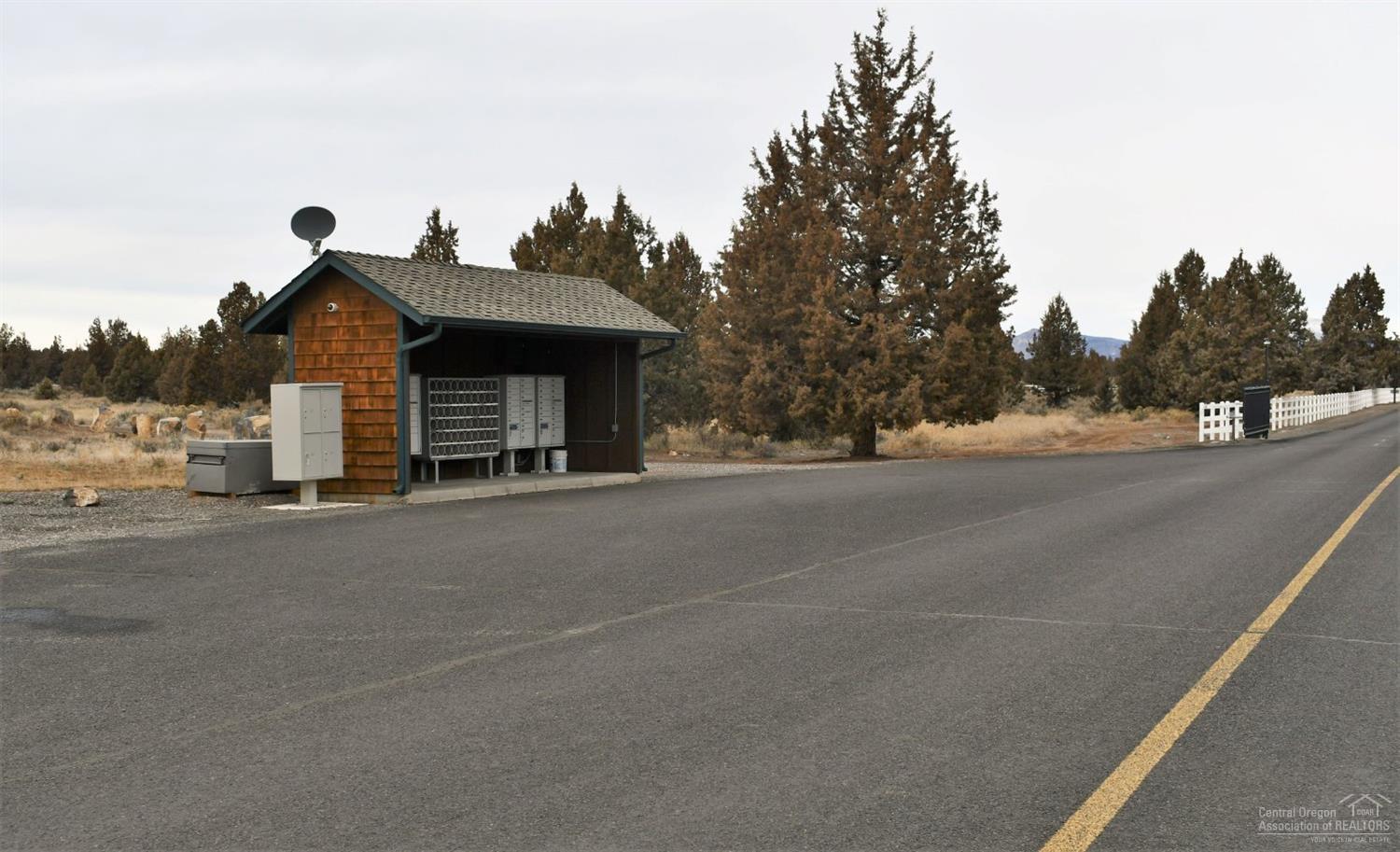 West Powell Butte Es - Land