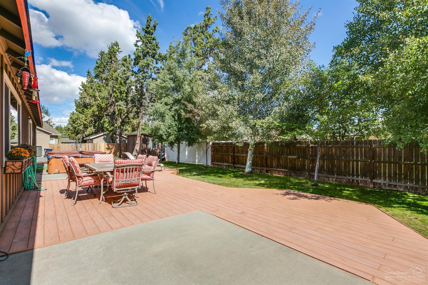 McKenzie's Meadow - Residential